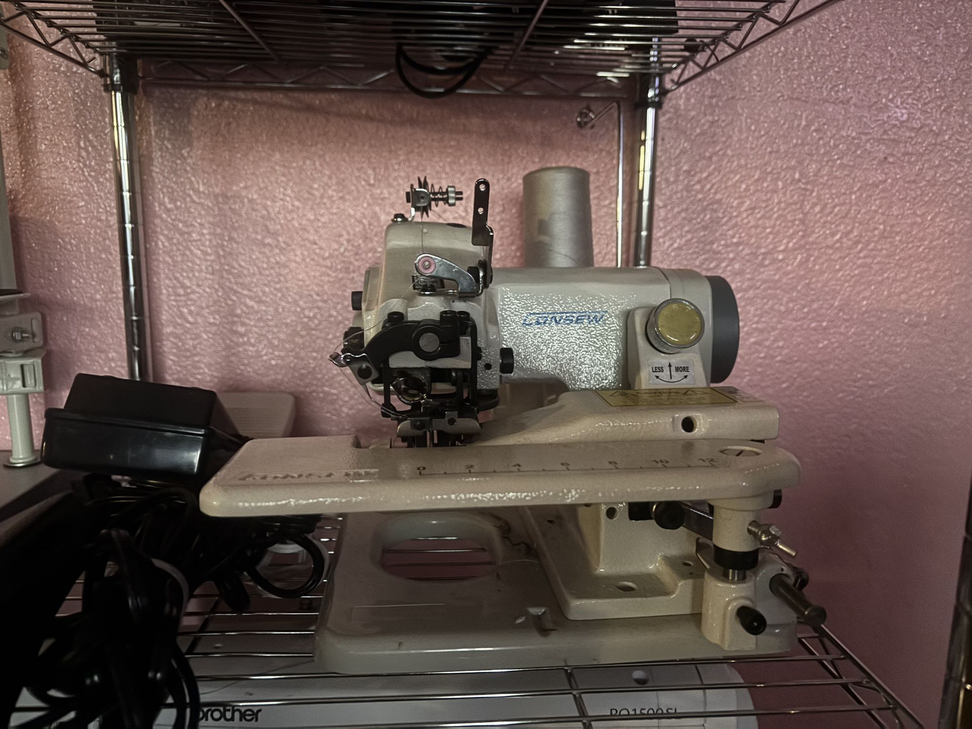 Consew Model 75t Blind Stitch Hemming Machine  