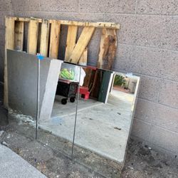 Bathroom Vanity Mirrow 