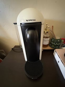 Nespresso VertuoPlus - White