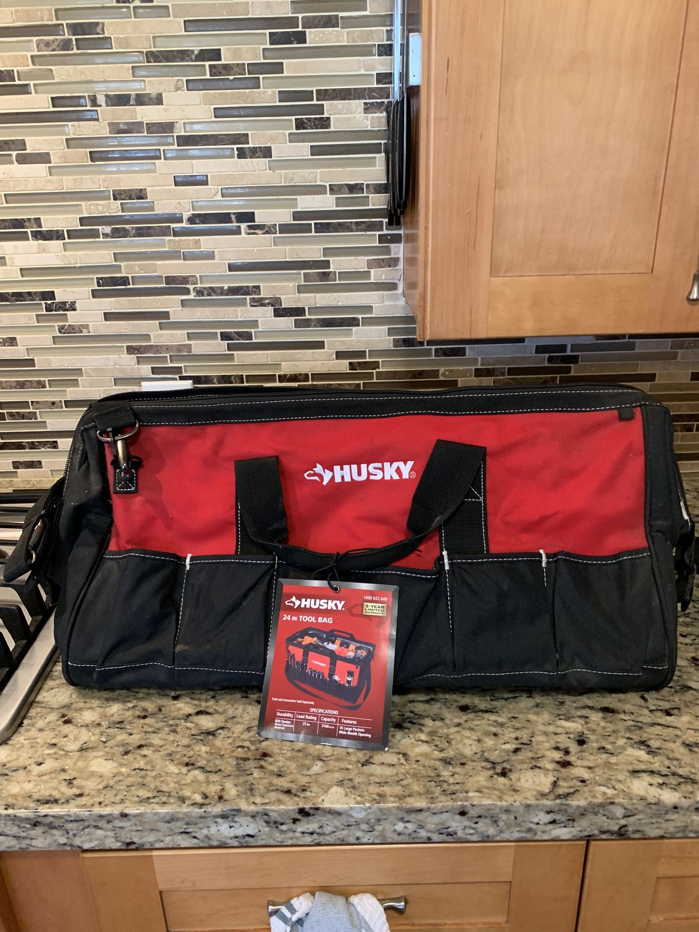 Husky 24 in. 16 Pocket Zippered Tool Bag