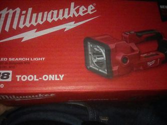 Milwaukee M18 LED SEARCH LIGHT