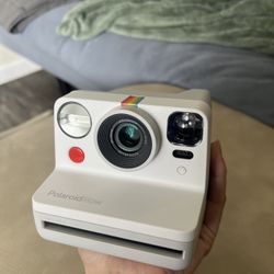 PolaroidNow Camera 
