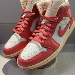 NIKE AIR JORDAN 1 MID “GUAVA ICE”