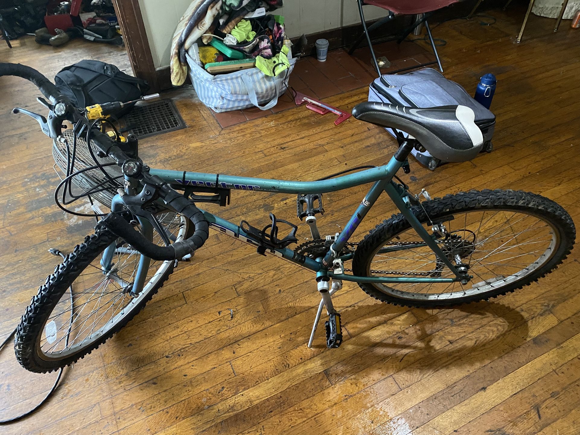 26” Haro Vector VOi 19.5 4/30 Chromoly