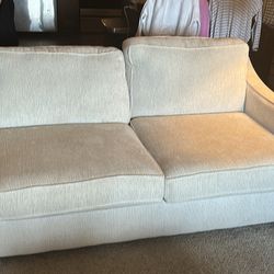 Hanks Couch