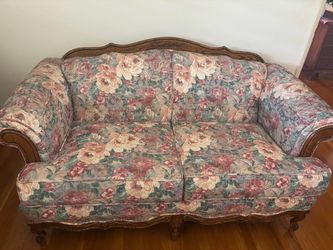 FREE (2) Couches in Fletcher Hills area near Grossmont HS