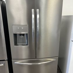 Frigidaire Bottom Freezer Refrigerator 