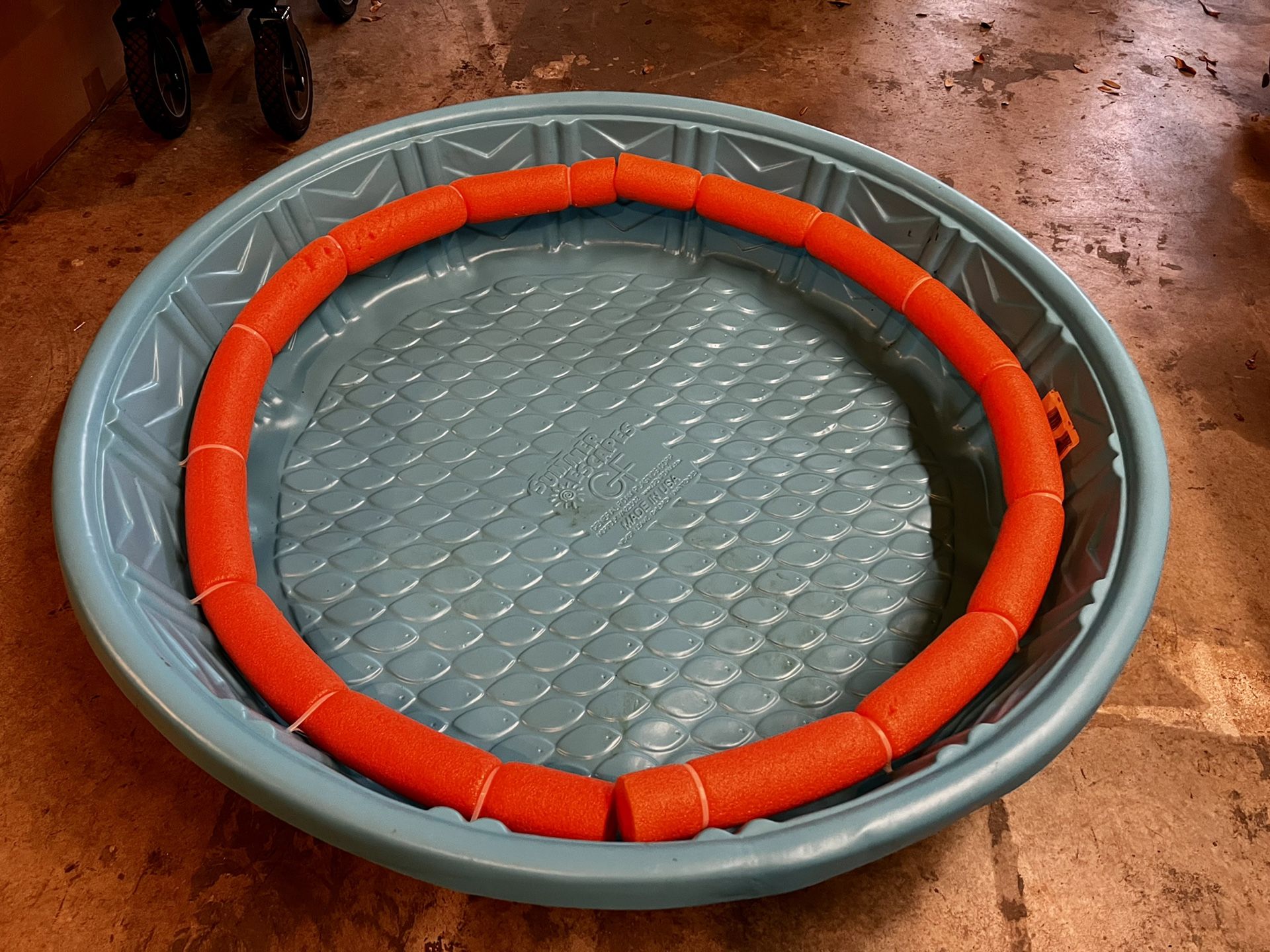 Dog Whelping Box