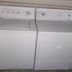 KENMORE WASHER AND DRYER SET 