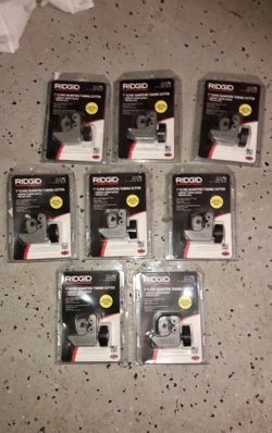 RIDGID 1/4 in. to 1-1/8 in. 101 Close Quarters Copper, Aluminum, Brass, and Plastic Tubing Cutter, Multi-Use Tubing Tool