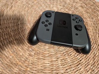 Gray Joy Cons + Grip - Nintendo Switch Controllers