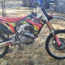 CRF450R CRF (contact info removed)