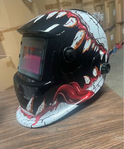 New Auto-Darkening Welding Helmet