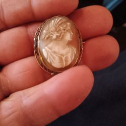 Rare Antique Cameo Brooch