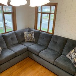 Tufted Cozy Beautiful New Sectional!