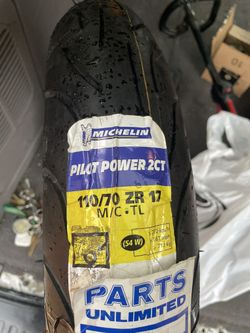Motorcycle tire
