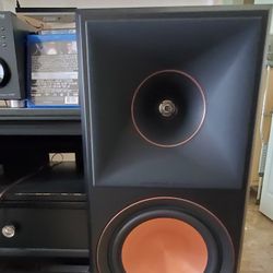 Klipsch RP-600M II speaker Pair