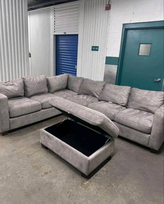 Sectional , Couch Ottoman