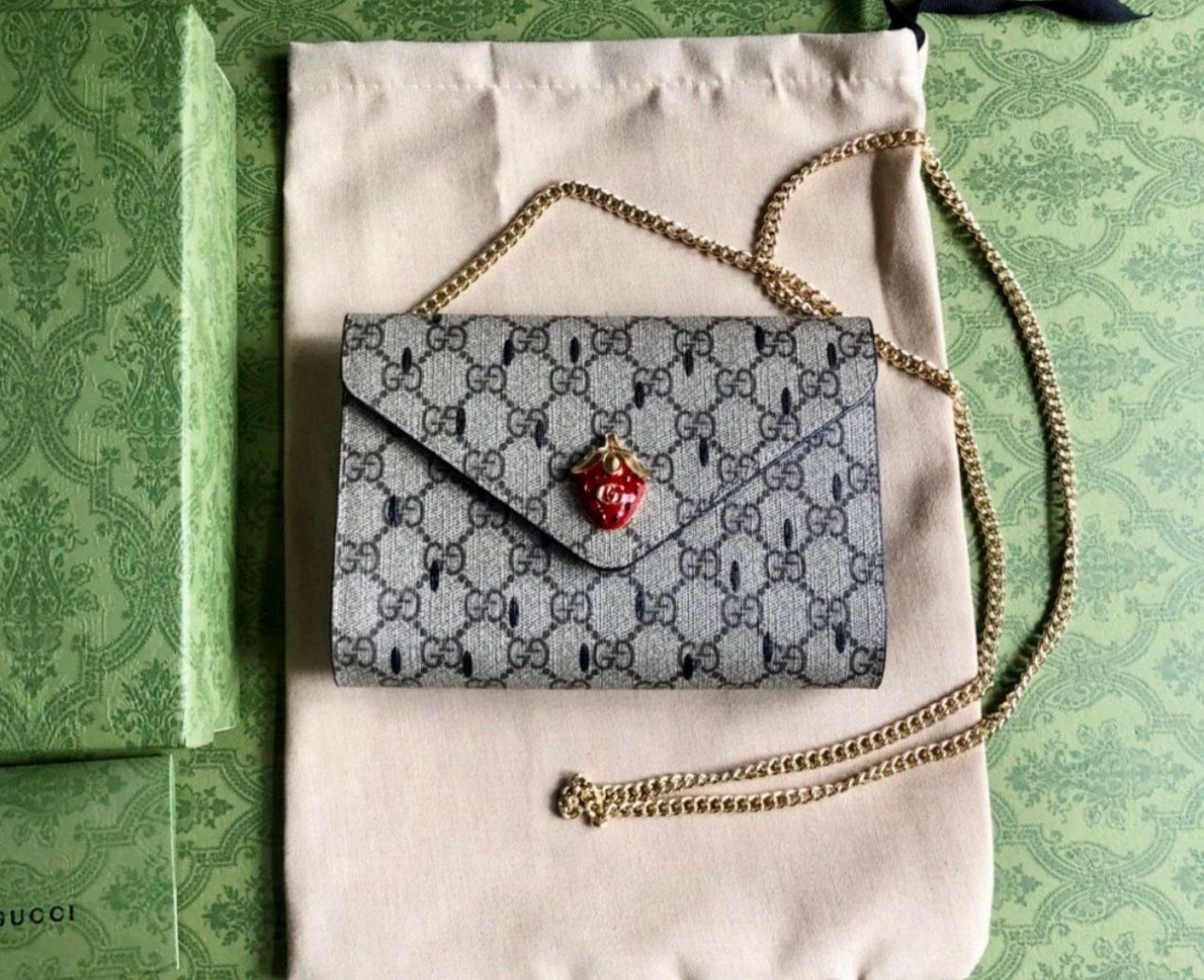 Strawberry gucci bag retail 930