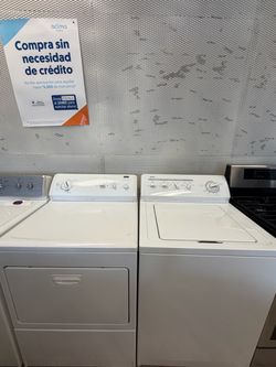 Kenmore Washer and gas Dryer Set