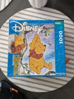 Buffalo Games Buffalo Games Thinking Winnie Photomosaic 1026 Piece Puzzle - 81305 Puzzles.  (#0922)