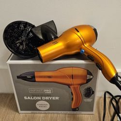 Blow Dryer 