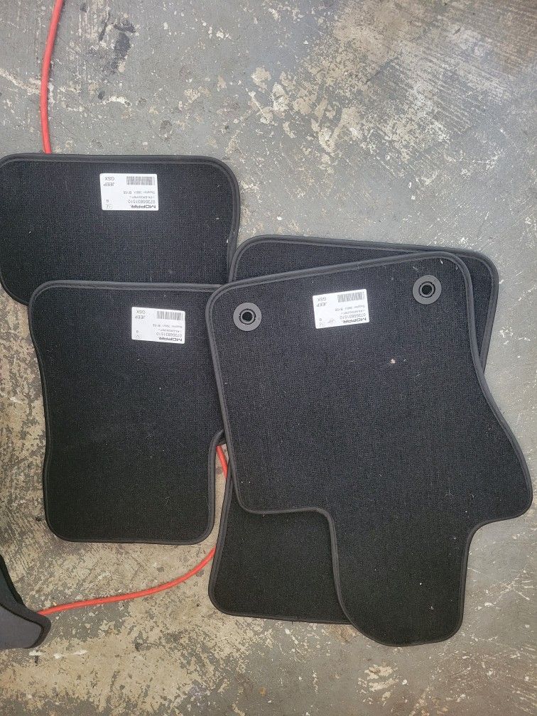 Set New Jeep Renegade Hsx Mopar Mats