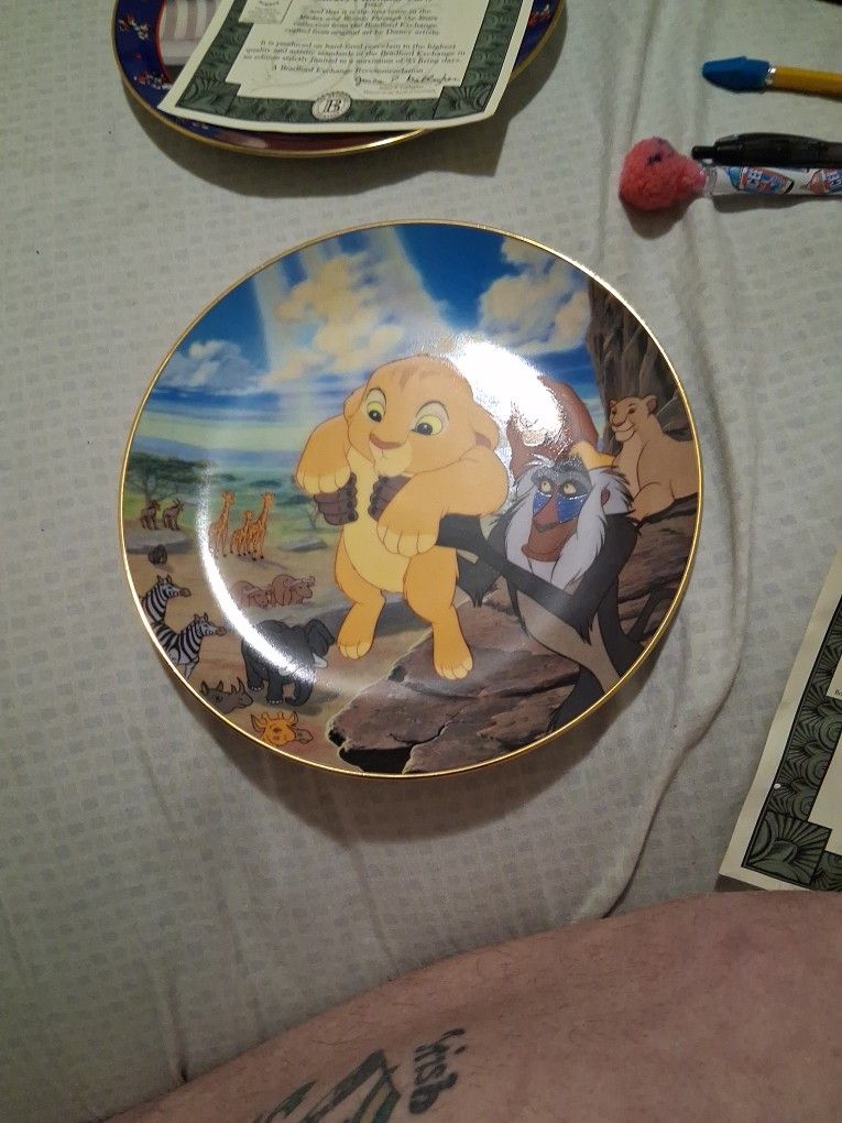 Collectors Plate With Certificate Of Authenticity