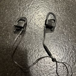 Powerbeats 3 - Cordless Headphones