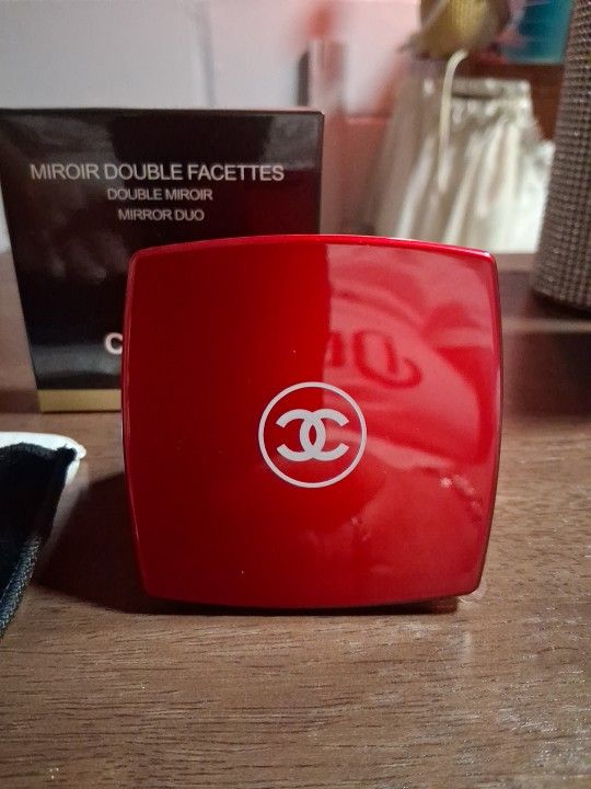 Chanel Authentic Brand New Red LIMITED Edition Dual Compact Folding Mirror With Velvet Pouch Boxed