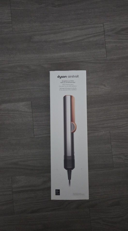 Dyson Airstrait