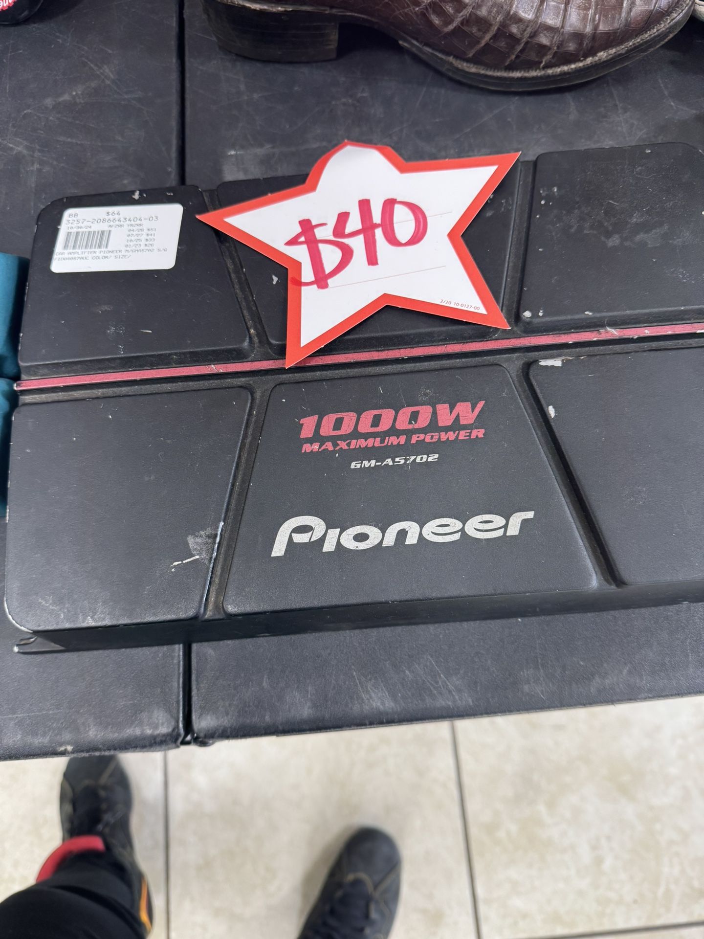 Car Amplifier - Pioneer