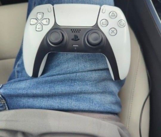 PS5 Remote/ Controller