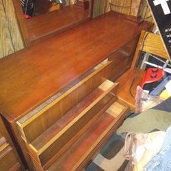   Dresser W/Mirror      microfiber couch 