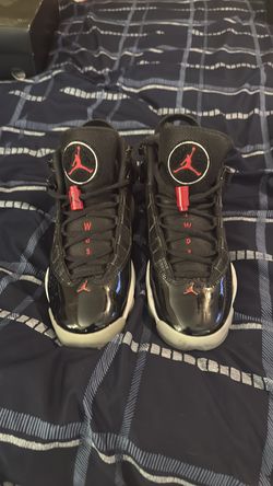 Boy Jordan’s 6Rings size 4.5 Y