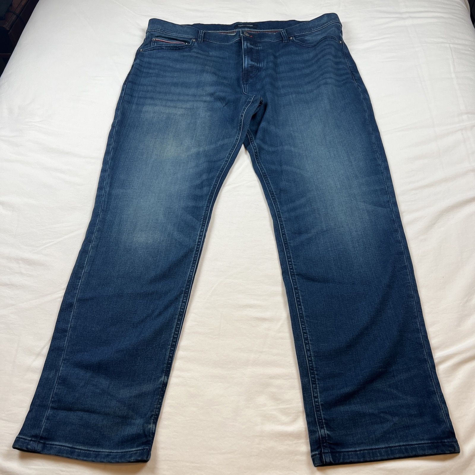 Tommy Hilfiger Men’s Denton Straight Jeans 38x32 Medium Wash Stretch Denim