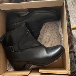 Women’s Clark Boots