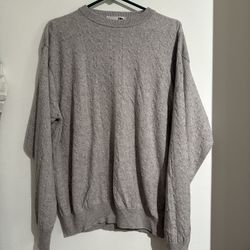 I Levrieri Sweater Men’s Cashmere Silk Gray Cable Knit Sz L Made in Italy  Length 27.5” Armpit to armpit 24*2”