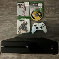 Xbox One With 4 Games