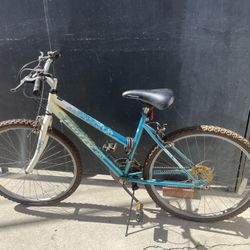 Huffy Falcon Lakota Mountain Bike Bicycle 