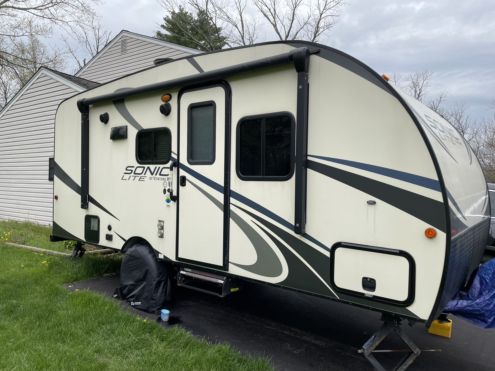 2019 Sonic Lite Venture