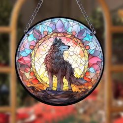Stunning Wolf Suncatcher - Versatile Indoor/Outdoor Decor - Ideal for anyone