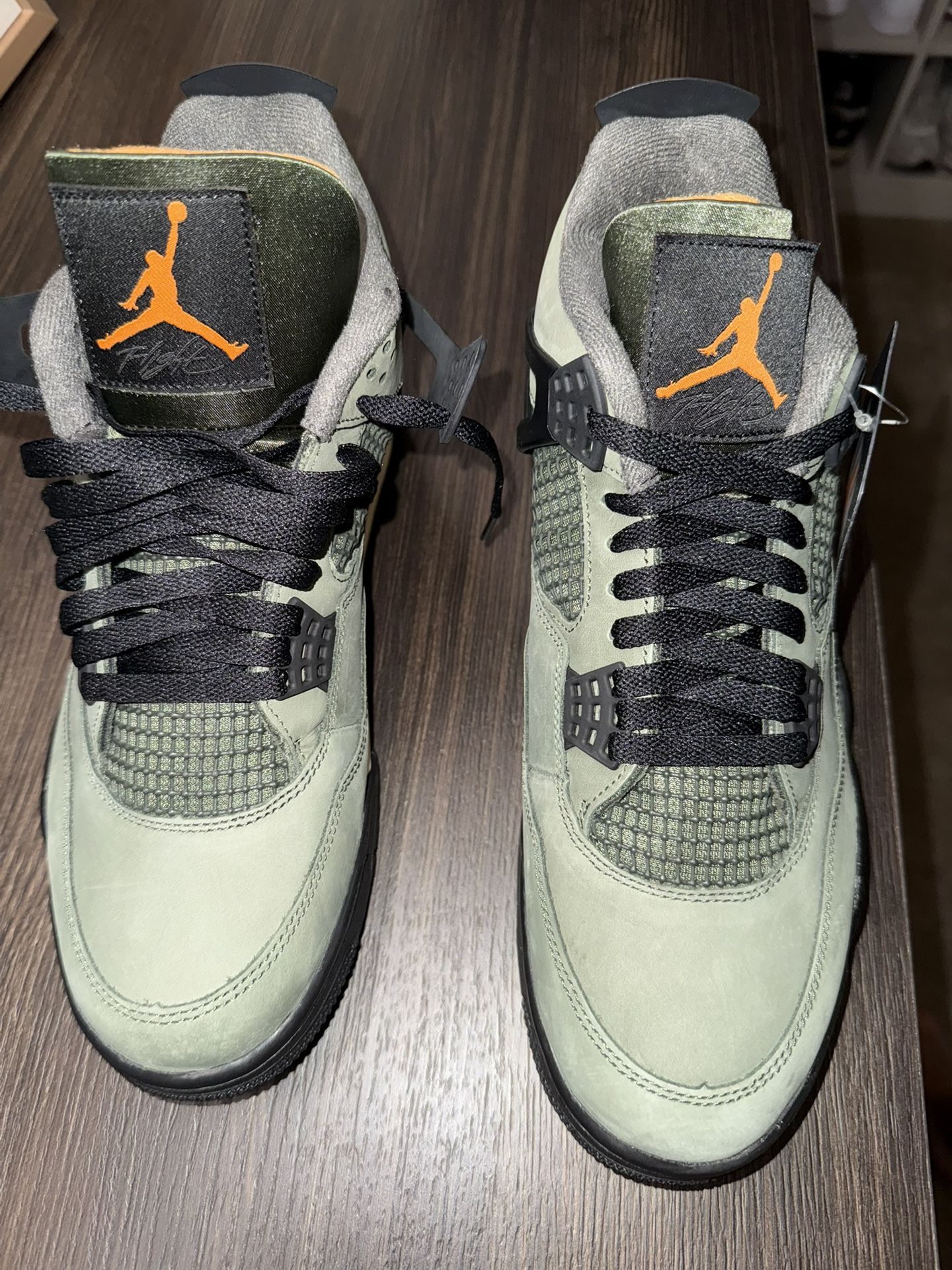 Jordan 4 x Undefeated Collab 