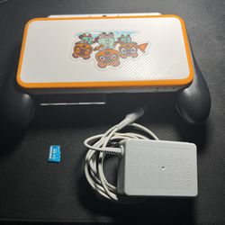 CFW/modded New 2DS XL with 64 GB SD card
