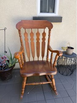 Wood Rocking Chair