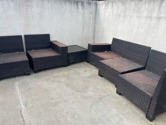 Free Outdoor Patio Set