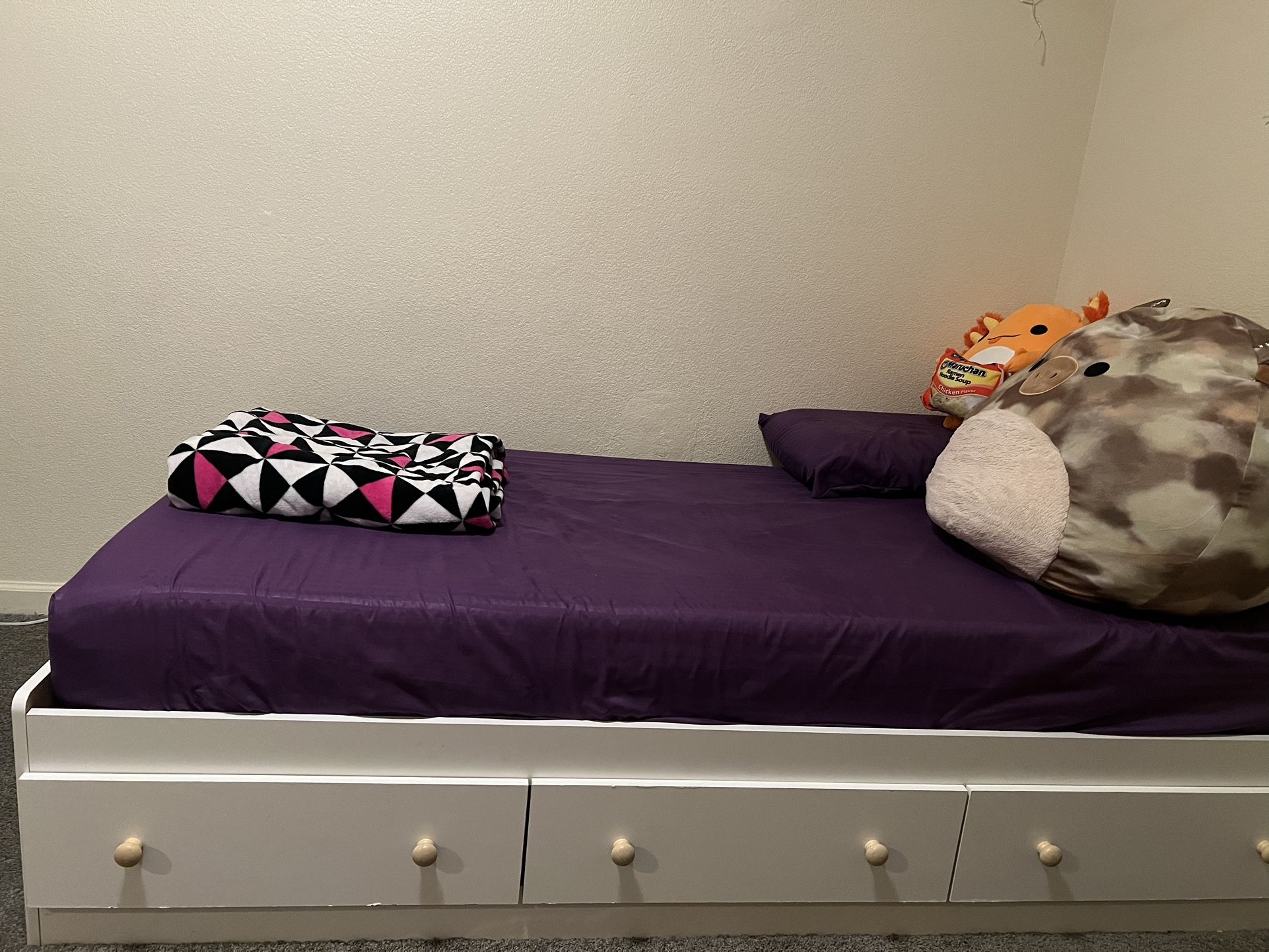 Twin Bed