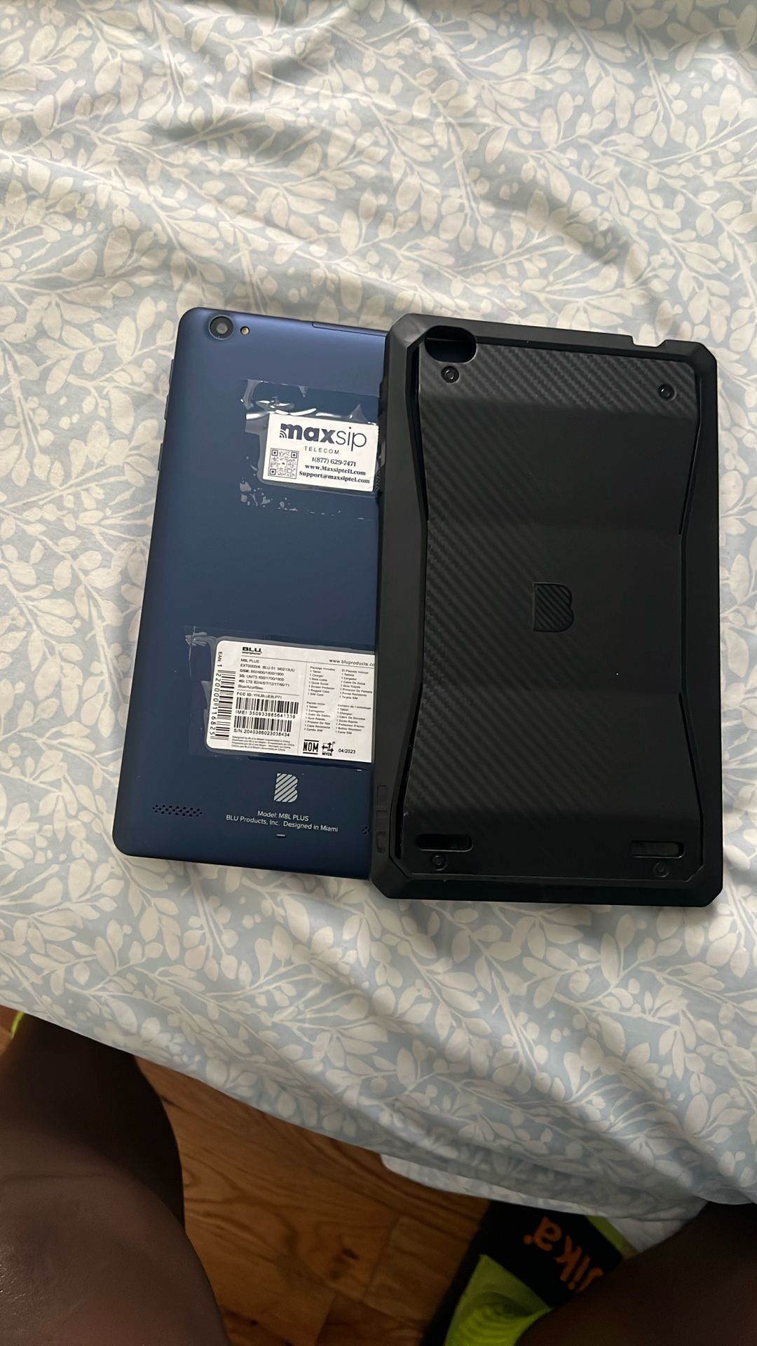 Blu M8L Tablet Color Blue With Phone Case