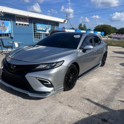 2019 Toyota Camry SE