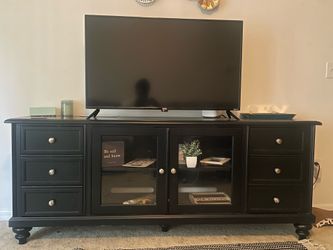 Entertainment Set/ Tv Stand
